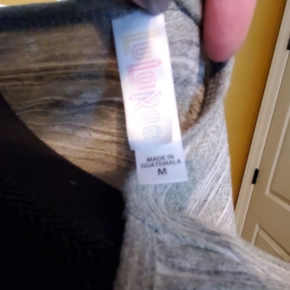 ❤LuLaRoe Classic T! - Picture 4 of 6